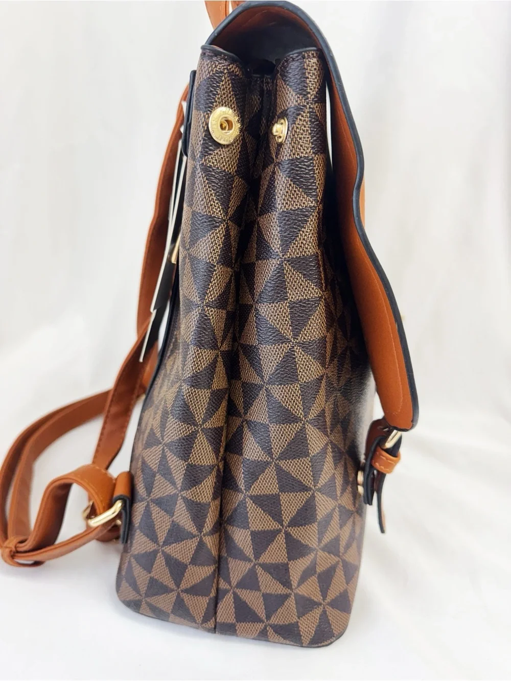 ATRIE vegan leather geometric fashion backpack, brown & Cognac, Front Flap NWT